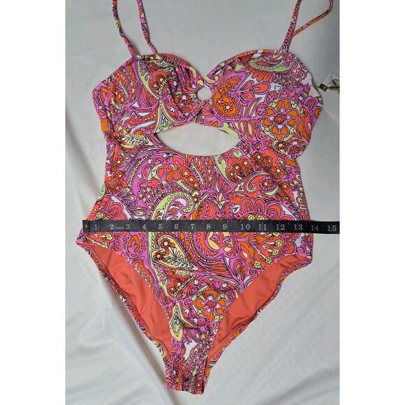 Jessica Simpson Flower Child O-Ring Cutout One-Piece Swimsuit Women's Swimsuit - Picture 10 of 14